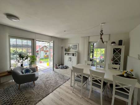 Wohnzimmer EG Wohnzimmer EG - Zweifamilienhaus in 23701 Eutin mit 170m² kaufen