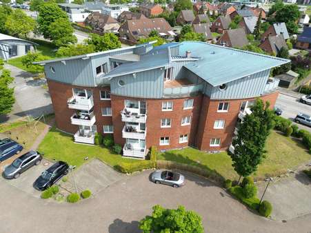 Mehrfamilienhaus in 24537 Neumünster mit 2017m² als Kapitalanlage kaufen