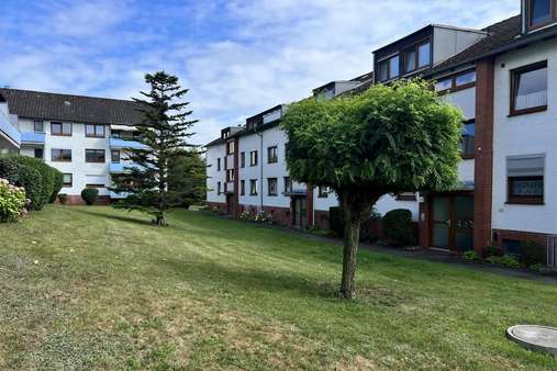 Außenansicht - Erdgeschosswohnung in 23611 Bad Schwartau mit 77m² kaufen