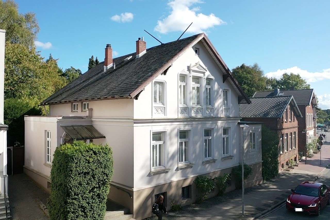 Vorderansicht - Einfamilienhaus in 23701 Eutin mit 218m² kaufen