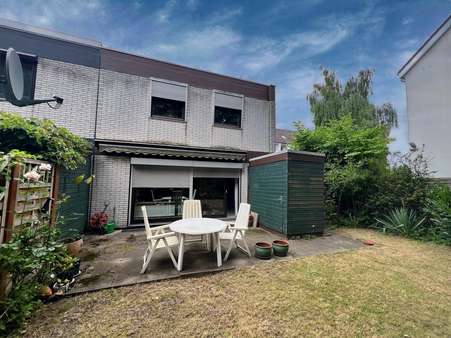 Rückansicht Rückansicht - Reihenendhaus in 23554 Lübeck mit 118m² kaufen