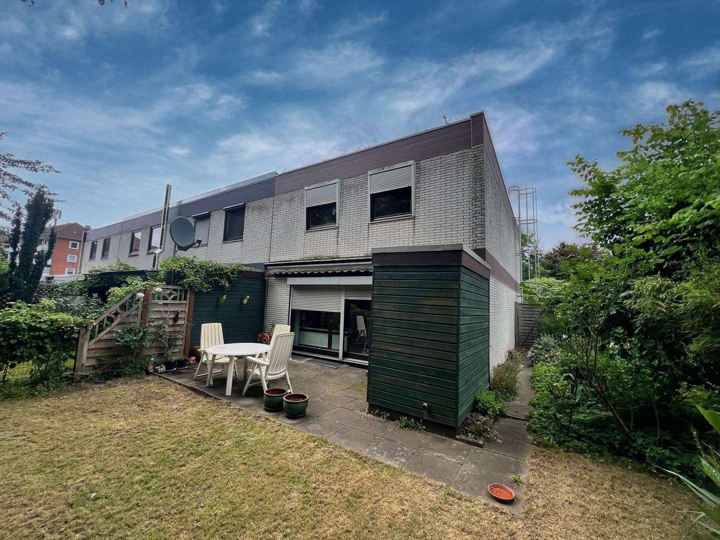 Rückansicht Rückansicht - Reihenendhaus in 23554 Lübeck mit 118m² kaufen