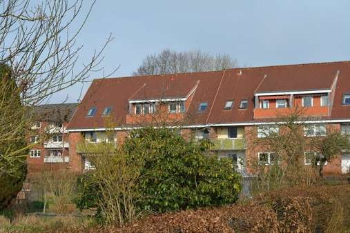 Rückansicht - Etagenwohnung in 24768 Rendsburg mit 80m² als Kapitalanlage kaufen