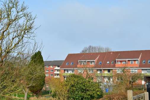 Rückansicht - Etagenwohnung in 24768 Rendsburg mit 80m² als Kapitalanlage kaufen