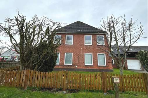 Frontansicht - Mehrfamilienhaus in 25764 Wesselburen mit 169m² kaufen