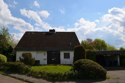 Straßenansicht - Einfamilienhaus in 24768 Rendsburg mit 156m² kaufen