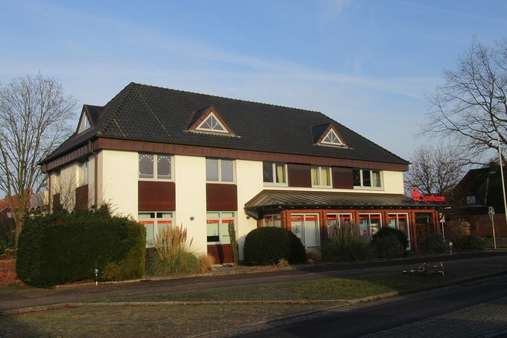 Strassenansicht Strassenansicht - Mehrfamilienhaus in 24784 Westerrönfeld mit 189m² kaufen