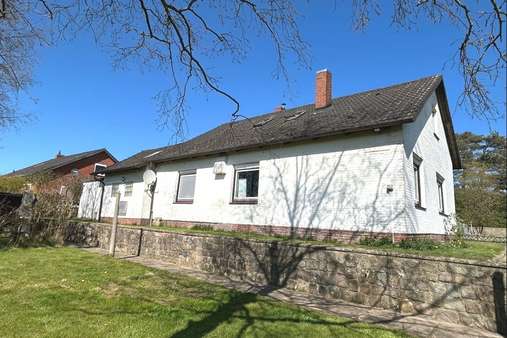 Rückansicht - Einfamilienhaus in 25715 Dingen mit 77m² kaufen