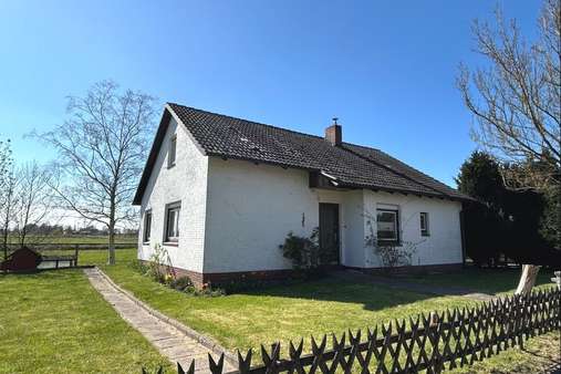 Wohnhaus - Einfamilienhaus in 25715 Dingen mit 77m² kaufen