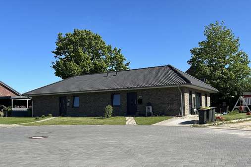 Außenansicht Außenansicht - Zweifamilienhaus in 24803 Erfde mit 143m² kaufen