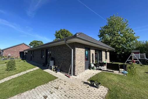 Außenansicht Außenansicht - Zweifamilienhaus in 24803 Erfde mit 143m² kaufen