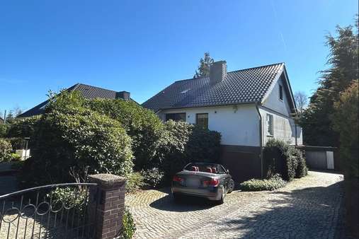 Wohnhaus - Einfamilienhaus in 25746 Ostrohe mit 179m² kaufen
