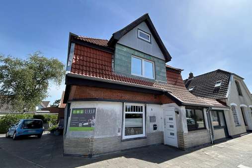 Außenansicht - Einfamilienhaus in 25764 Wesselburen mit 142m² kaufen