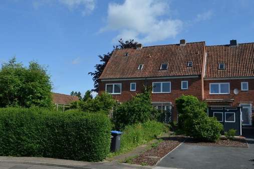 Straßenansicht - Reihenendhaus in 24768 Rendsburg mit 201m² kaufen