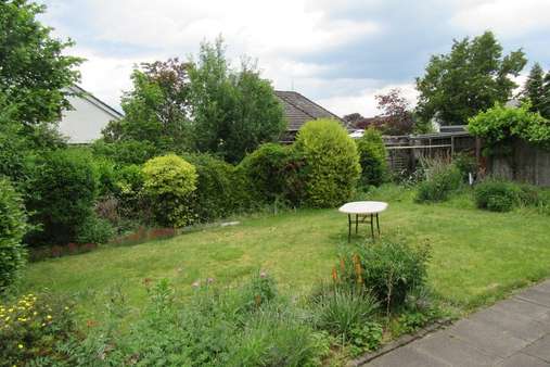 Blick in den Garten - Einfamilienhaus in 24782 Rickert mit 128m² kaufen