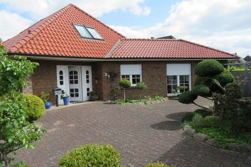 Strassenansicht Strassenansicht - Einfamilienhaus in 24589 Nortorf mit 171m² kaufen