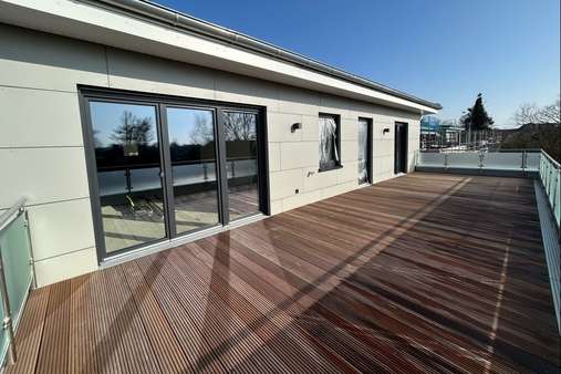 Dachterrasse - Penthouse-Wohnung in 25746 Heide mit 152m² kaufen