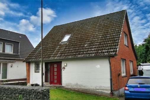 Seitenansicht - Einfamilienhaus in 24768 Rendsburg mit 88m² kaufen