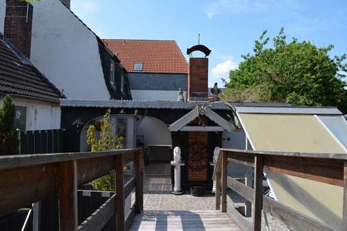 Sonnige Dachterrasse Sonnige Dachterrasse - Mehrfamilienhaus in 24768 Rendsburg mit 154m² kaufen