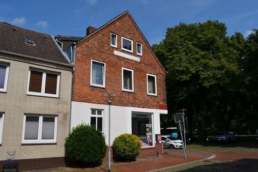 Straßenansicht Straßenansicht - Mehrfamilienhaus in 24768 Rendsburg mit 154m² kaufen