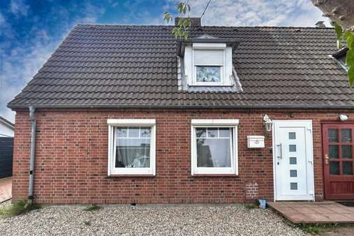 Frontansicht Frontansicht - Doppelhaushälfte in 25764 Wesselburen mit 79m² kaufen