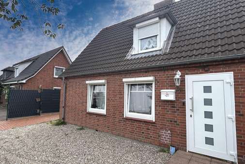 Vorderansicht Vorderansicht - Doppelhaushälfte in 25764 Wesselburen mit 79m² kaufen