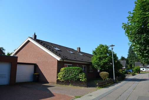 Straßenansicht Straßenansicht - Einfamilienhaus in 24768 Rendsburg mit 142m² kaufen