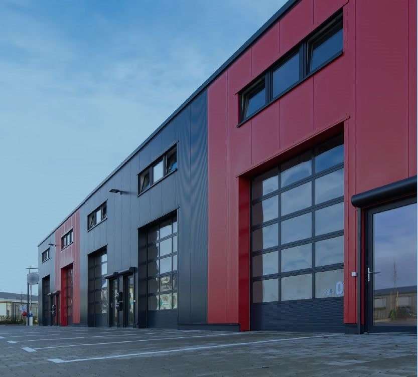 Anzeigenbild - Halle in 25813 Husum mit 162m² günstig mieten
