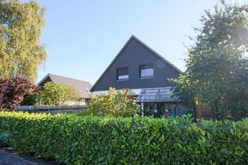 Frontansicht - Doppelhaushälfte in 24941 Flensburg mit 80m² günstig kaufen