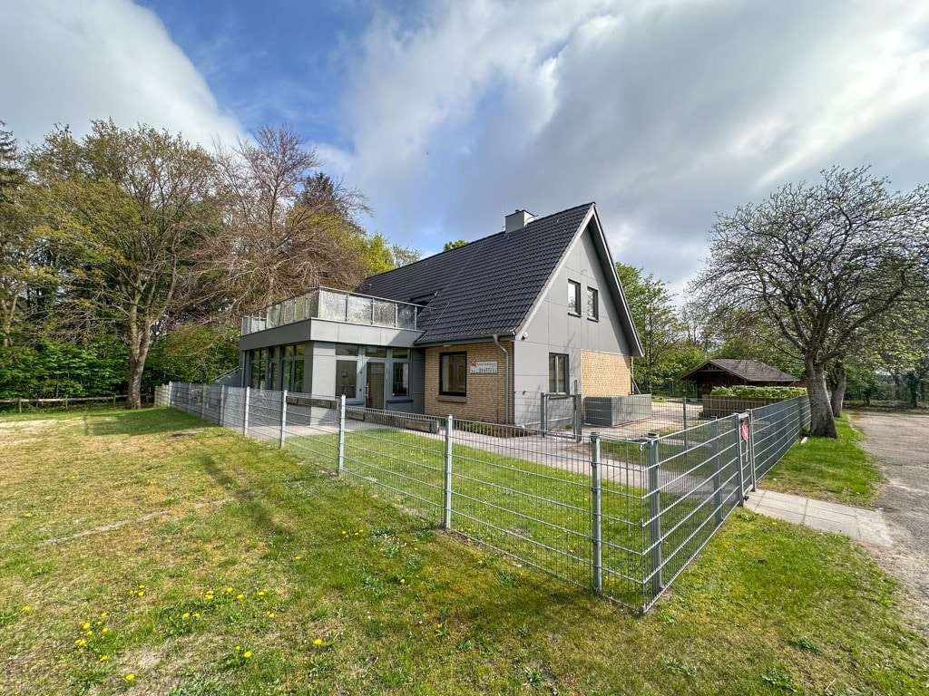 ehemal. Kindergarten ehemal. Kindergarten - Sonstige in 25923 Humptrup mit 137m² kaufen