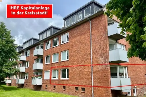 GUT vermietete Hochparterre Eigentumswohnung  mit  Balkon und PKW Stellplatz im Herzen von Husum