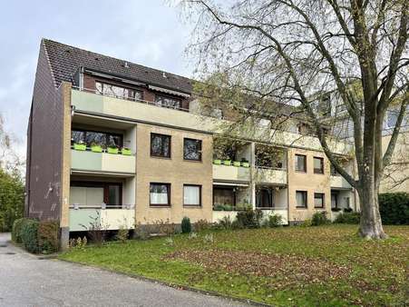 Straßenansicht - Etagenwohnung in 24944 Flensburg mit 67m² als Kapitalanlage kaufen