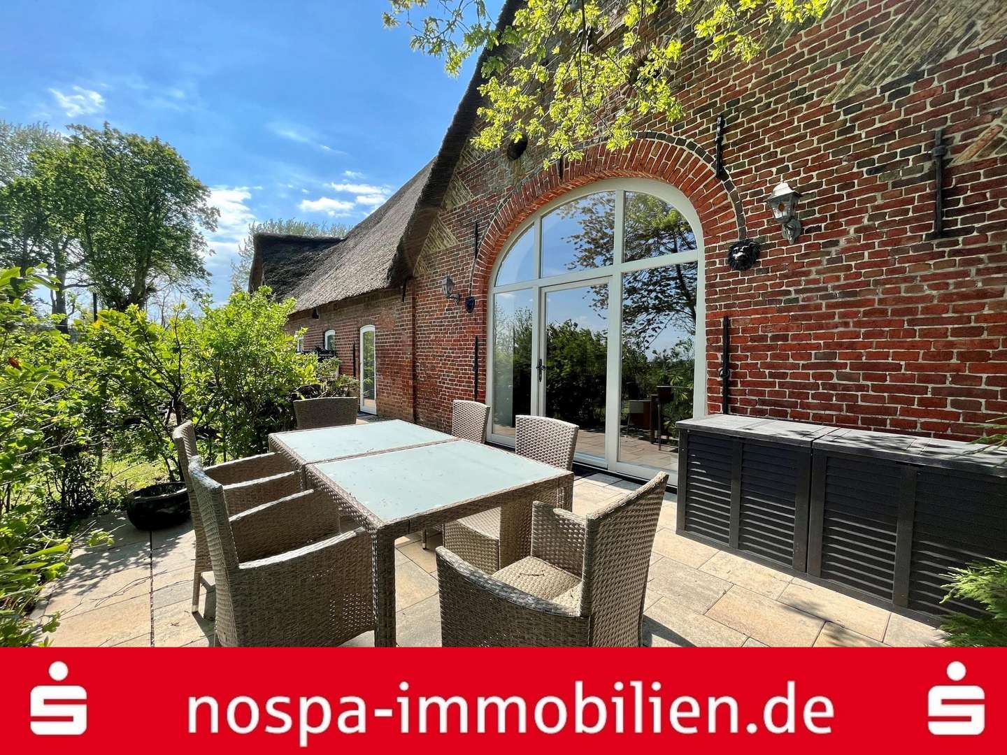 Terrasse - Erdgeschosswohnung in 25832 Tönning mit 109m² kaufen