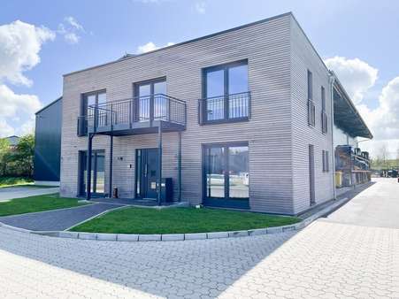 Bürokomplex - Halle in 25813 Husum mit 1016m² günstig kaufen