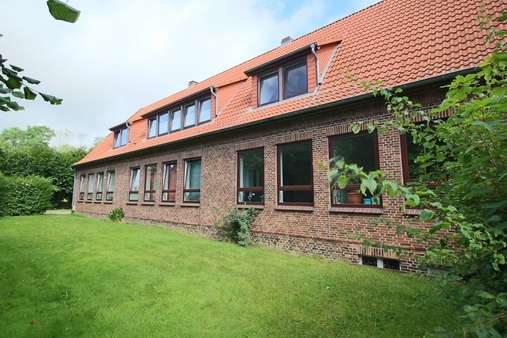 Gartenansicht - Mehrfamilienhaus in 24395 Niesgrau mit 315m² kaufen
