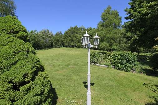Der parkähnliche Gartenbereich - Resthof in 24867 Dannewerk mit 267m² günstig kaufen