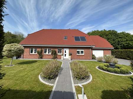 Hausansicht - Einfamilienhaus in 25899 Niebüll mit 200m² kaufen