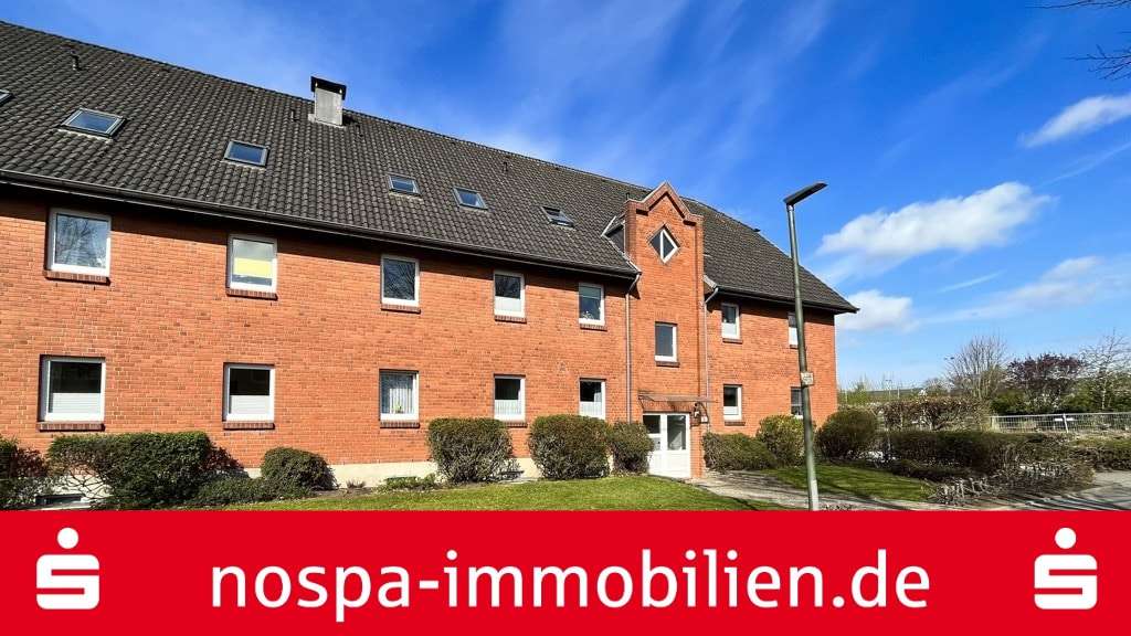 Straßenansicht - Dachgeschosswohnung in 24943 Flensburg mit 78m² kaufen