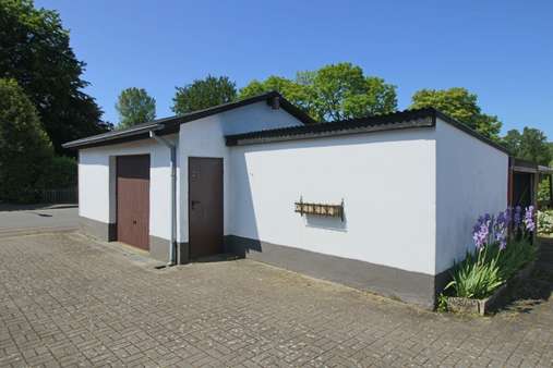 Nebengebäude mit Garage - Einfamilienhaus in 24879 Neuberend mit 100m² kaufen