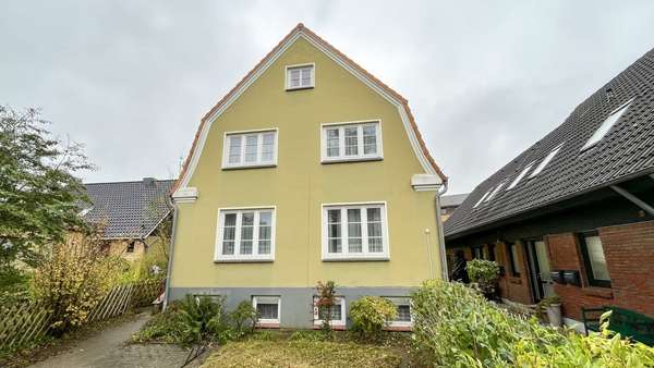 Straßenansicht3 - Einfamilienhaus in 24943 Flensburg mit 152m² kaufen