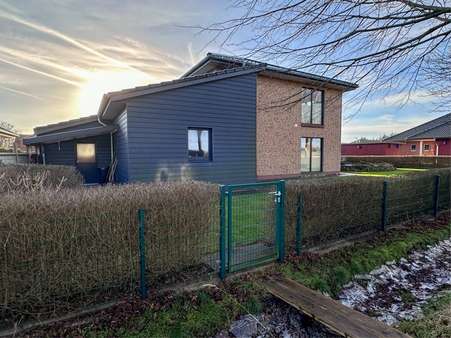 Rückansicht - Einfamilienhaus in 25920 Risum-Lindholm mit 136m² kaufen