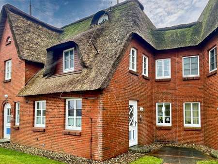 Straßenansicht - Reihenmittelhaus in 25845 Nordstrand mit 74m² kaufen