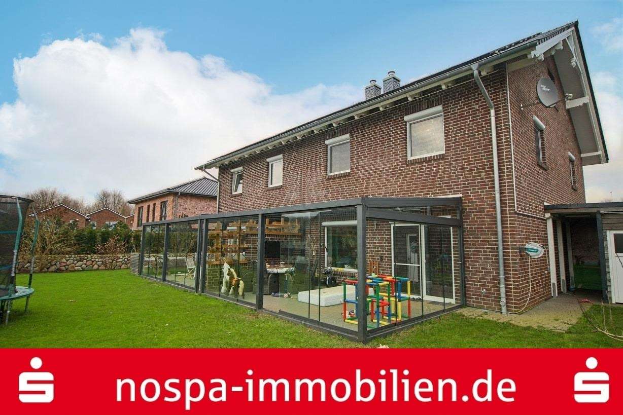 Rückansicht - Zweifamilienhaus in 24837 Schleswig mit 278m² kaufen