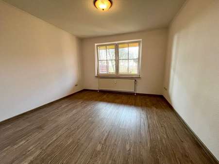 Wohnzimmer - Reihenmittelhaus in 25866 Mildstedt mit 57m² kaufen