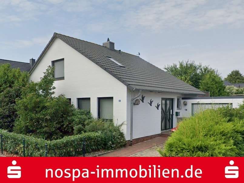 Außenansicht Außenansicht - Einfamilienhaus in 25746 Heide mit 165m² kaufen