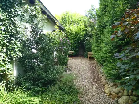 Großes, gepflegtes Wohnhaus in Stadtrandlage von Heide