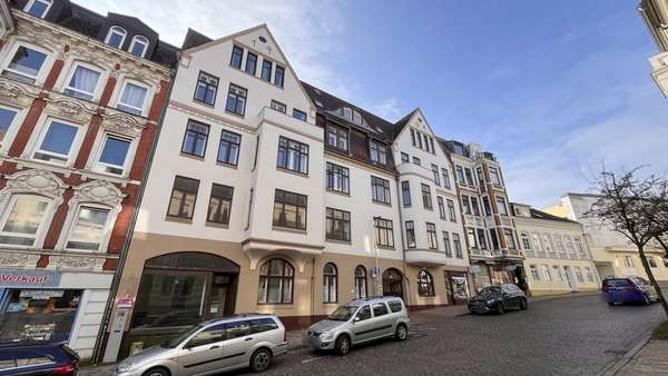 Straßenansicht - Mehrfamilienhaus in 24937 Flensburg mit 1098m² kaufen