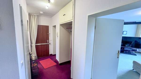Flur - Etagenwohnung in 24943 Flensburg mit 74m² kaufen