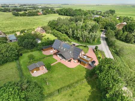 Drohnenaufnahme Drohnenaufnahme - Zweifamilienhaus in 25826 Sankt Peter-Ording mit 316m² kaufen