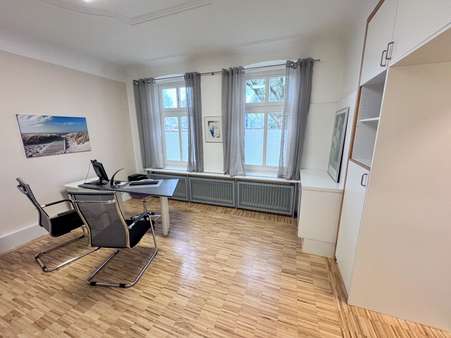 Praxis - Villa in 24939 Flensburg mit 415m² kaufen